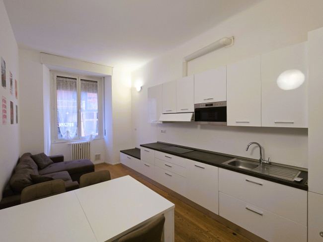 Trilocale — Affitto — Corso Manusardi — Milano